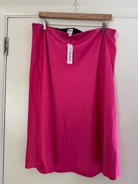 The Drop Women’s Fuchsia Midi Skirt